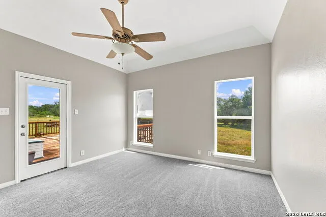 370 Pr 3502 Hondo, TX 78861