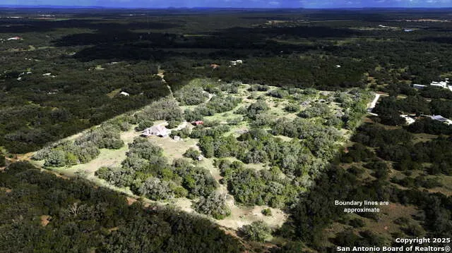 370 Pr 3502 Hondo, TX 78861