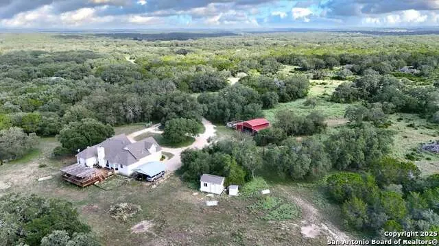 370 Pr 3502 Hondo, TX 78861
