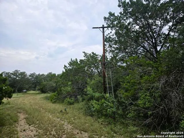 370 Pr 3502 Hondo, TX 78861