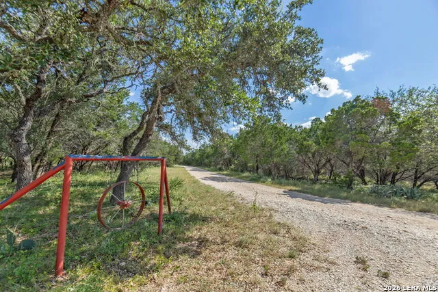 370 Pr 3502 Hondo, TX 78861