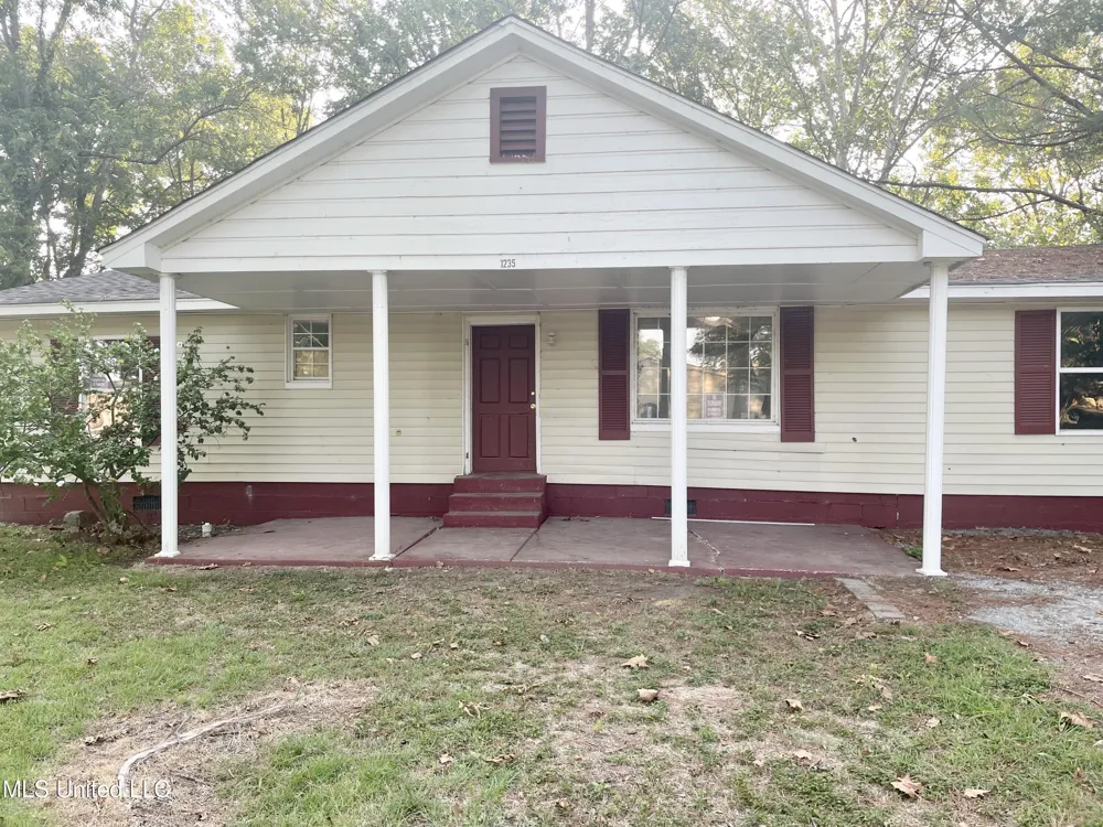 1235 Jacks Avenue Tunica, MS 38676