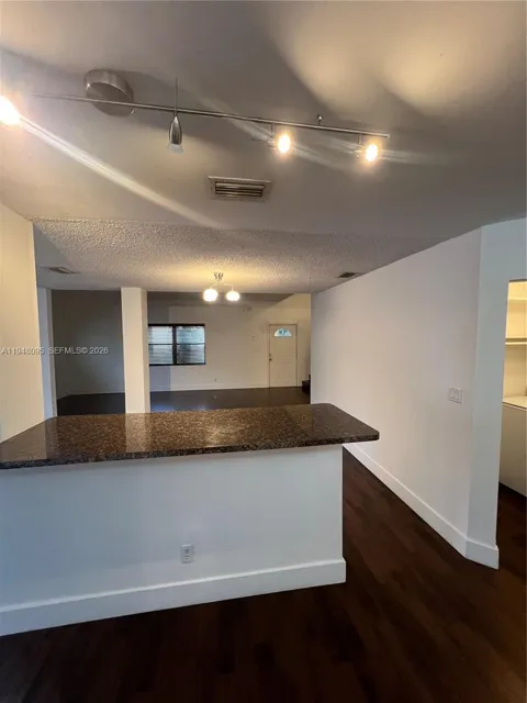 561 Racquet Club Rd #21