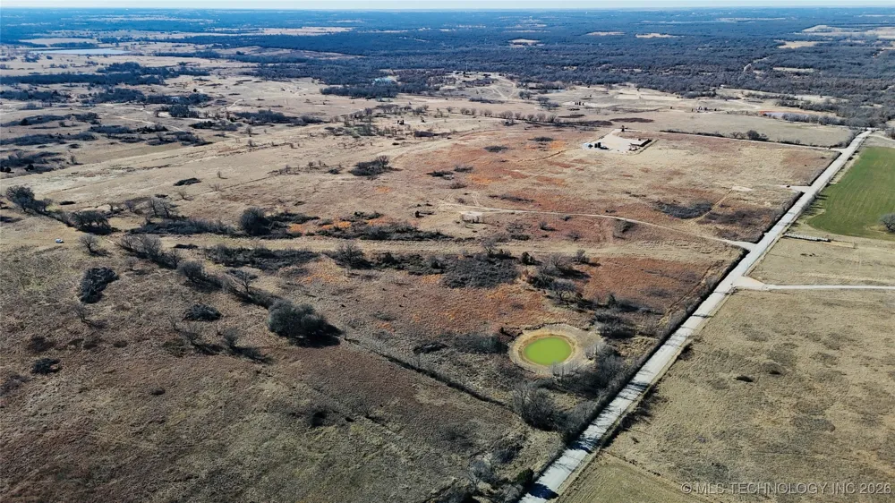 2 Holiday Road Wilson, OK 73463