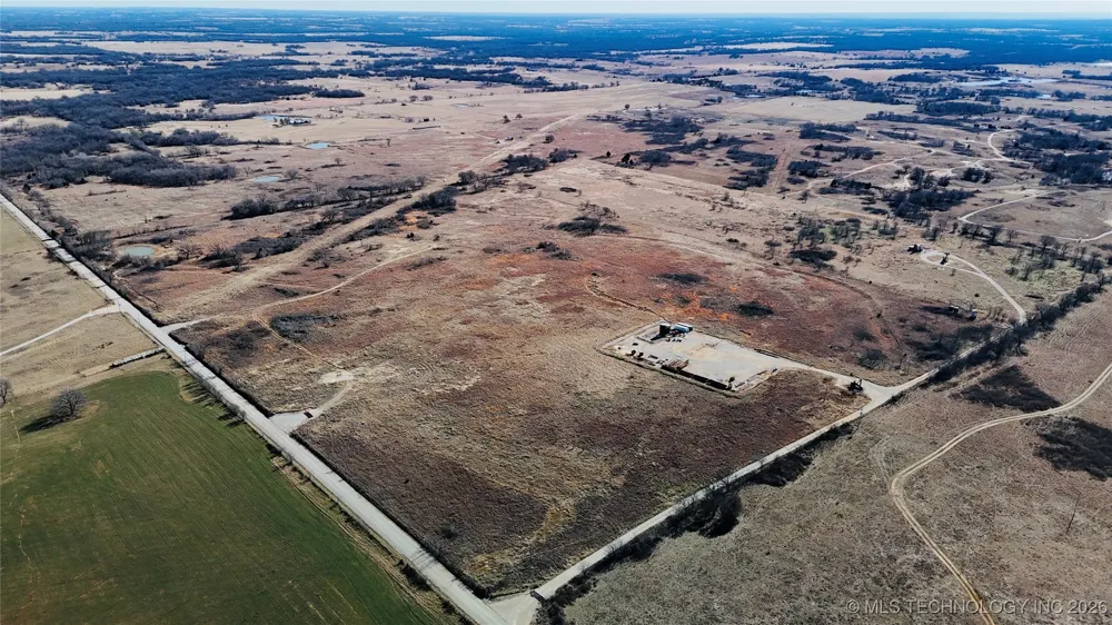 2 Holiday Road Wilson, OK 73463