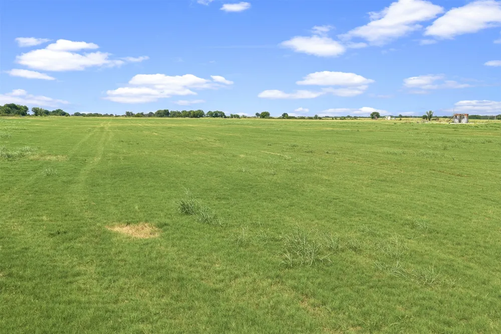 4 Keller Road Wilson, OK 73463