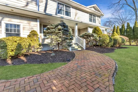 435 Luptons Point Road