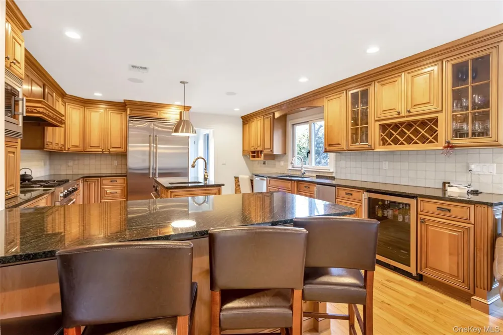 435 Luptons Point Road Mattituck, NY 11952