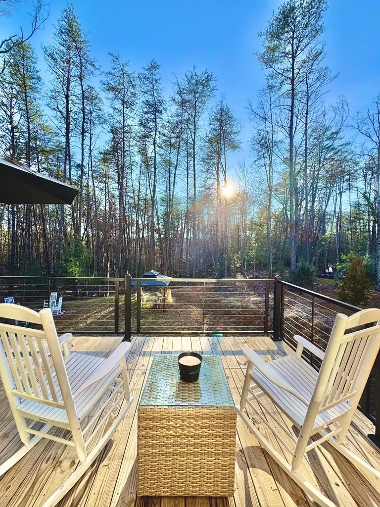 939 Sunset Road Epworth, GA 30541