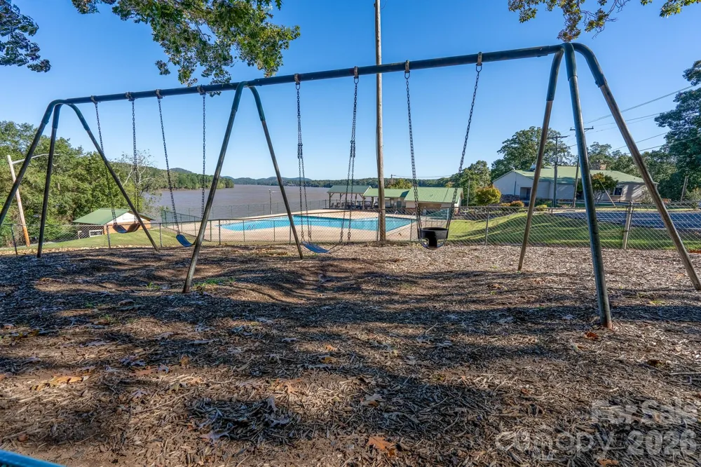 589 Newport Drive Mount Gilead, NC 27306