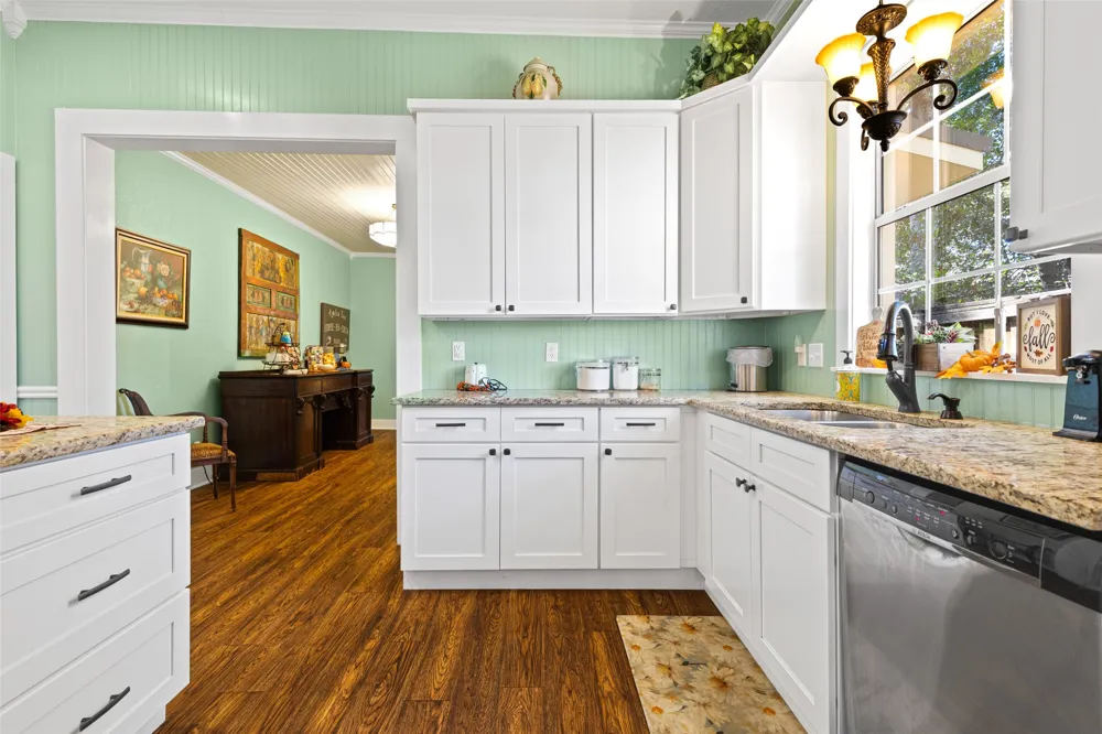 203 E Dixon Street Jefferson, TX 75657