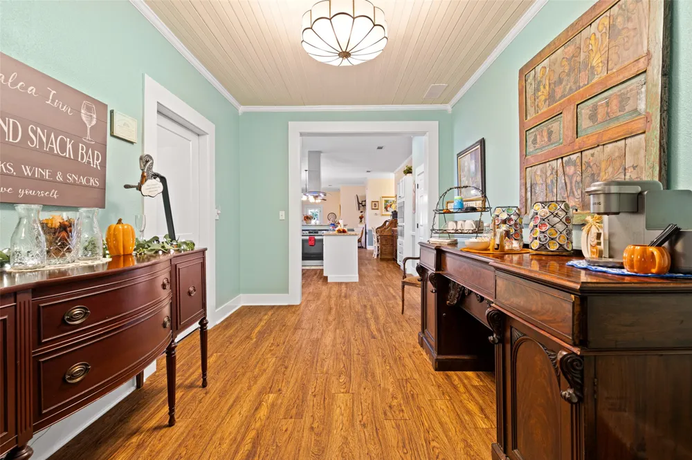 203 E Dixon Street Jefferson, TX 75657