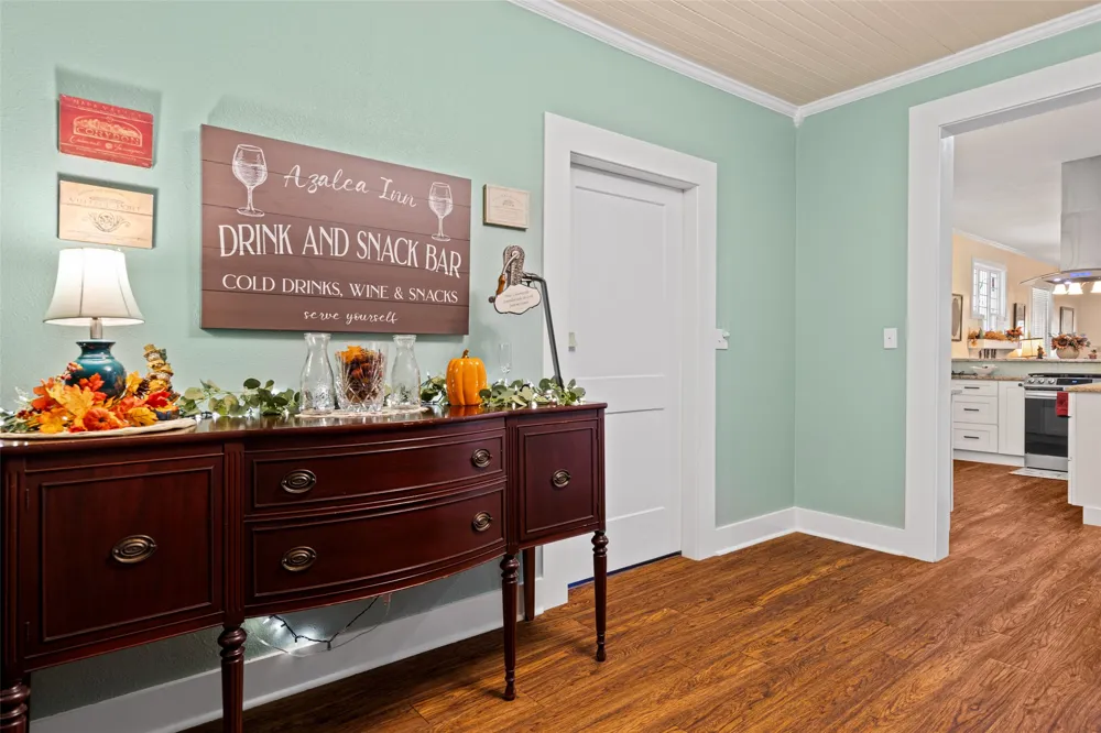203 E Dixon Street Jefferson, TX 75657