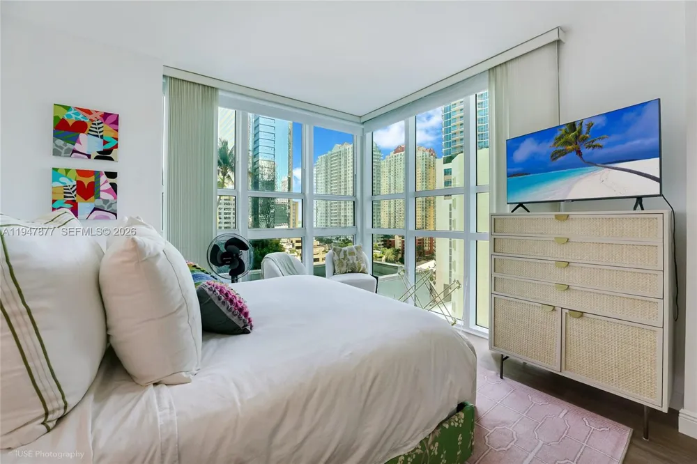 951 Brickell Ave #1110 Miami, FL 33131