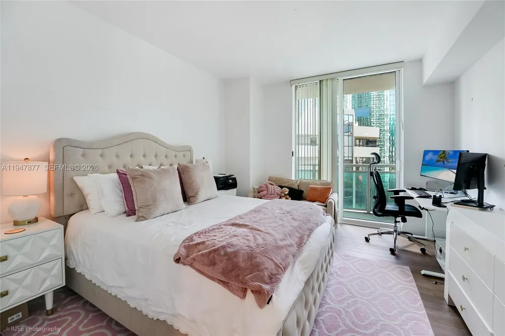951 Brickell Ave #1110 Miami, FL 33131