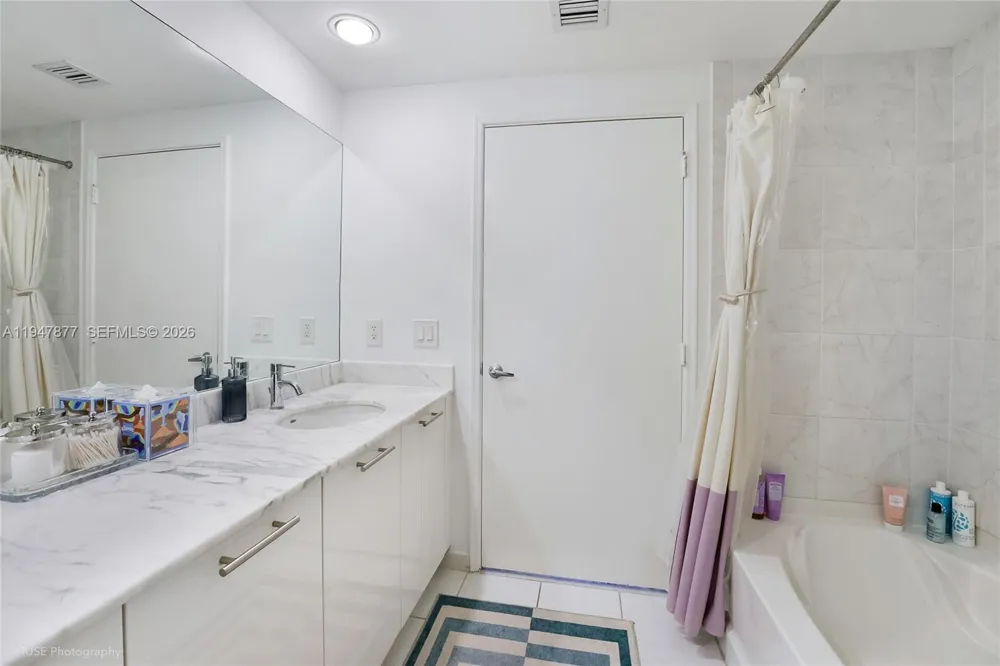 951 Brickell Ave #1110 Miami, FL 33131