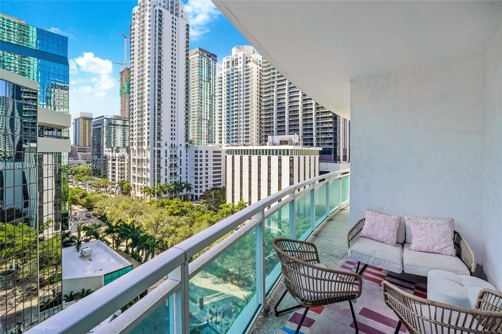 951 Brickell Ave #1110 Miami, FL 33131