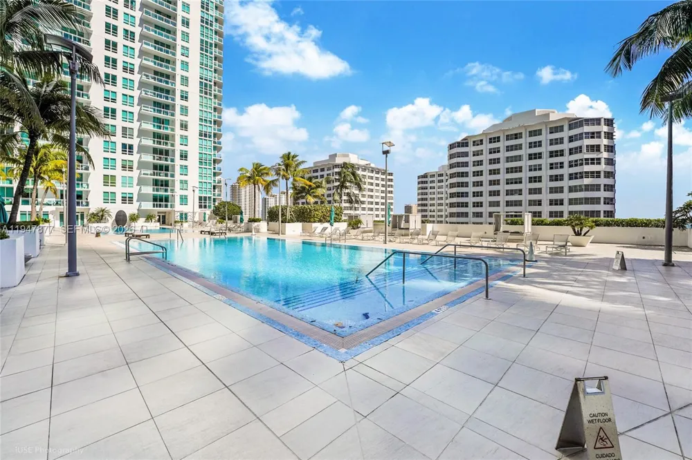 951 Brickell Ave #1110 Miami, FL 33131