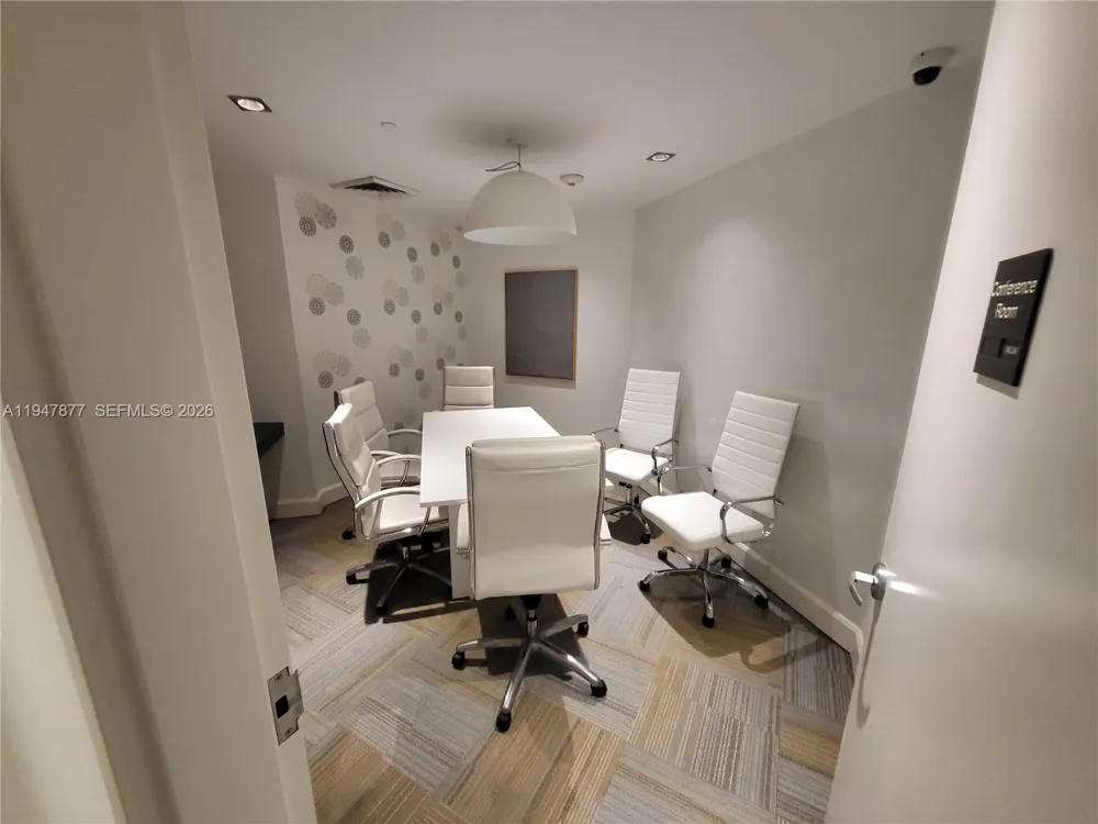 951 Brickell Ave #1110 Miami, FL 33131
