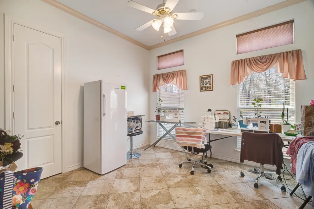 283 Butternut Lane Powderly, TX 75473