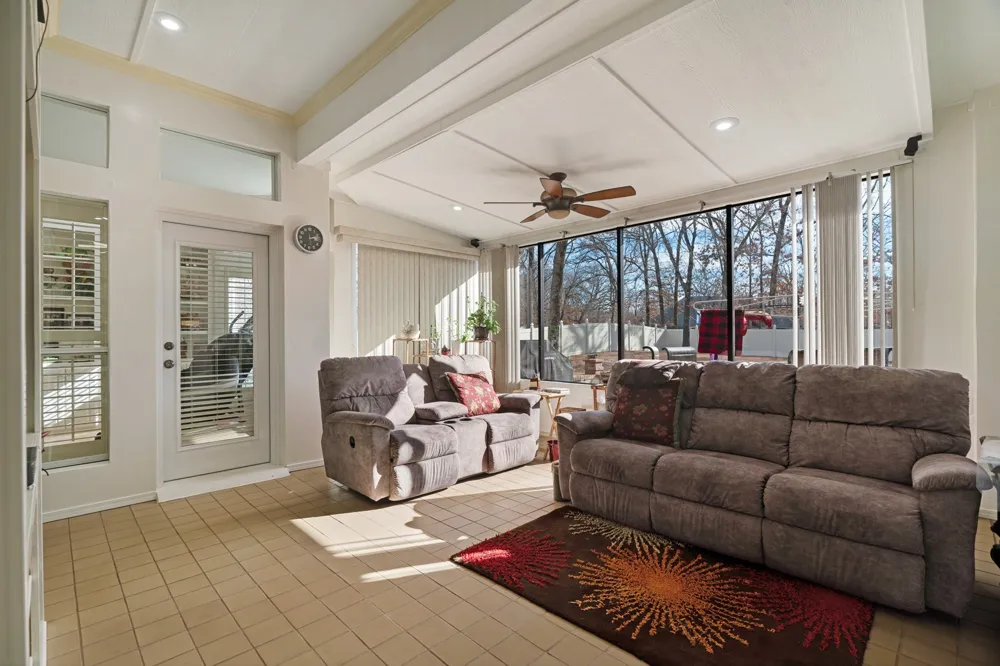 283 Butternut Lane Powderly, TX 75473