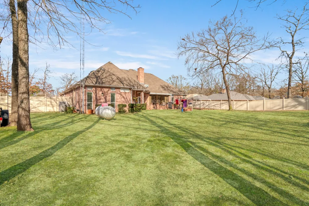 283 Butternut Lane Powderly, TX 75473