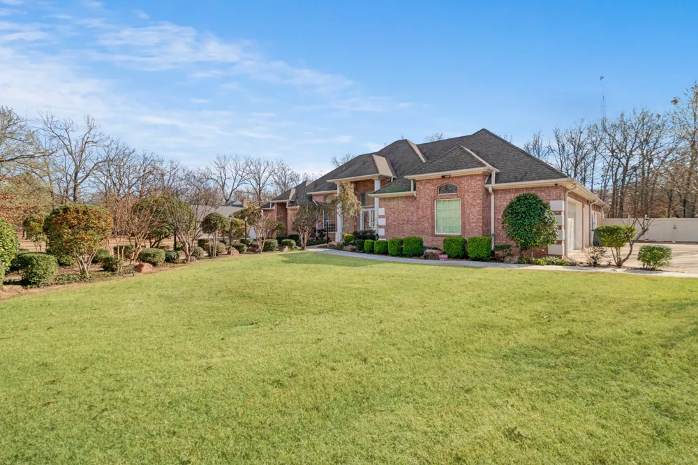 283 Butternut Lane Powderly, TX 75473