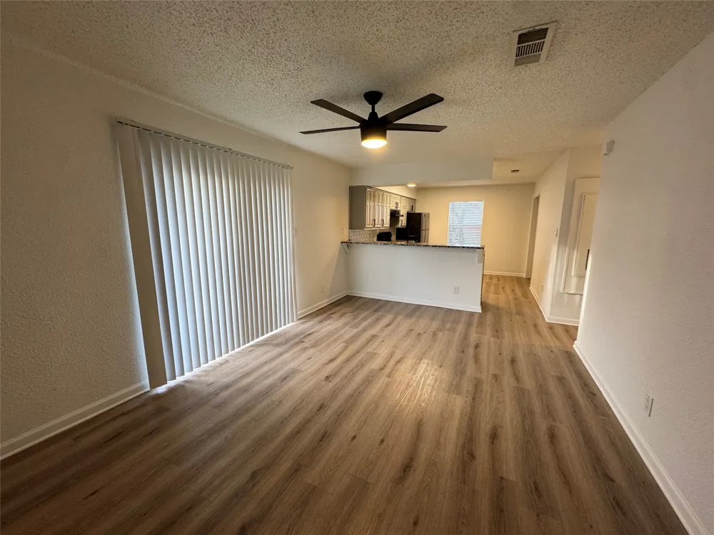 762 E Warrior Trail #D Grand Prairie, TX 75052