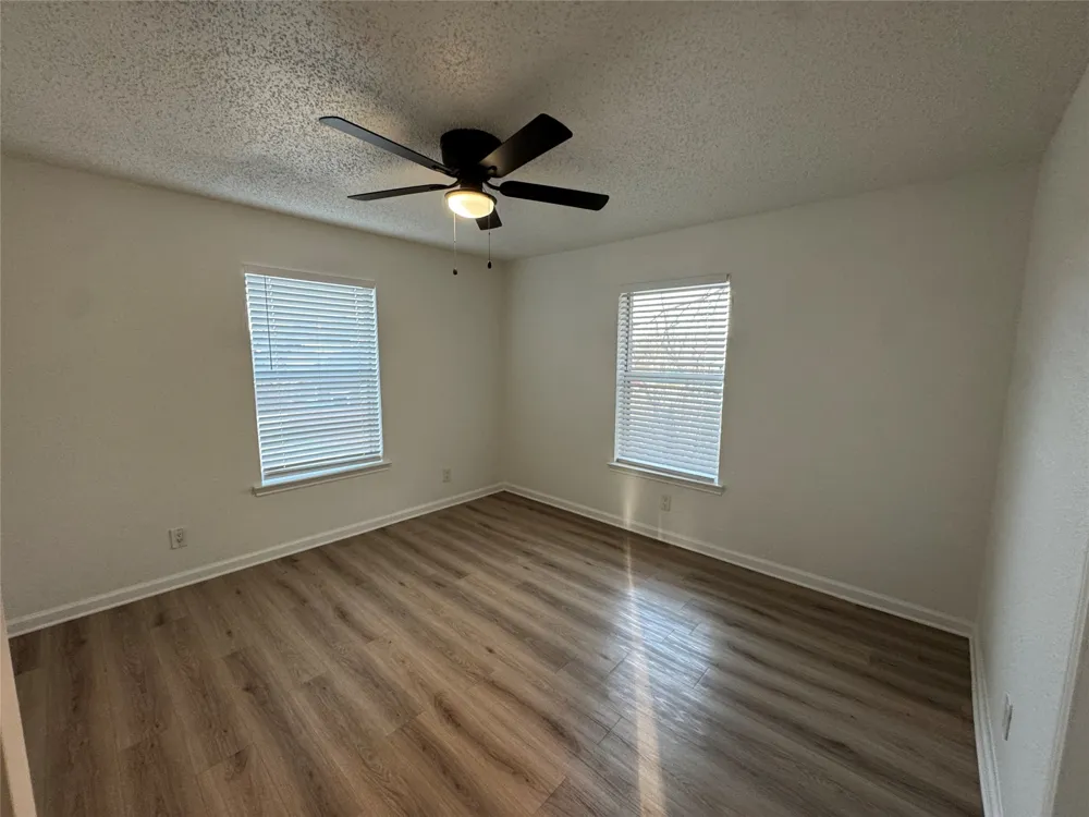 762 E Warrior Trail #D Grand Prairie, TX 75052