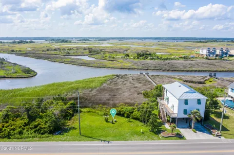 1211 New River Drive