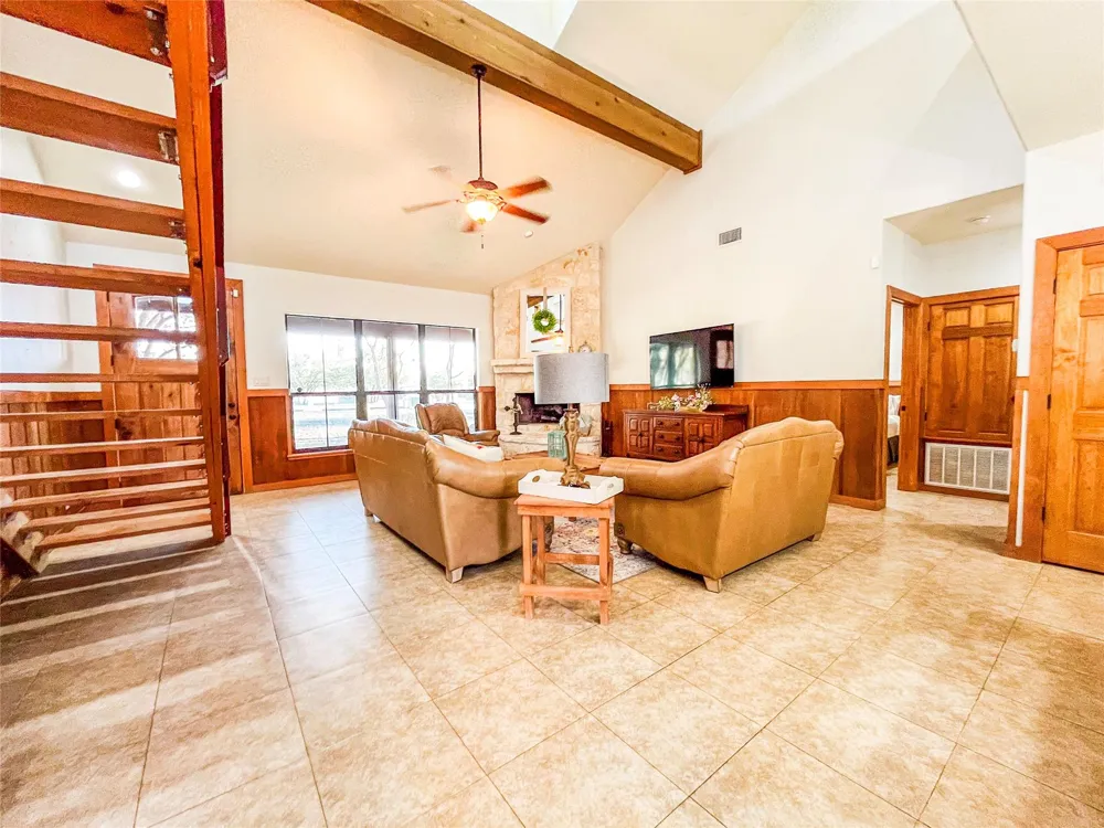770 Tierra Linda Dr Concan, TX 78838