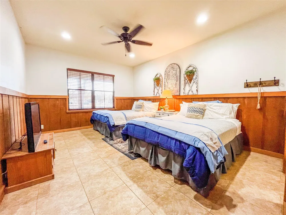 770 Tierra Linda Dr Concan, TX 78838