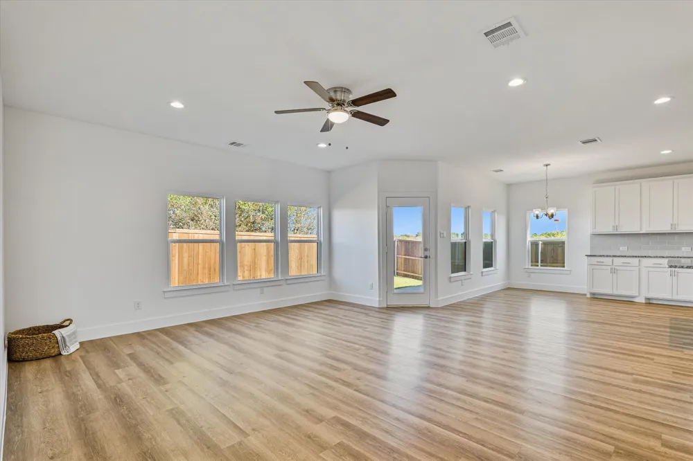 428 Cirrus Circle Muenster, TX 76252