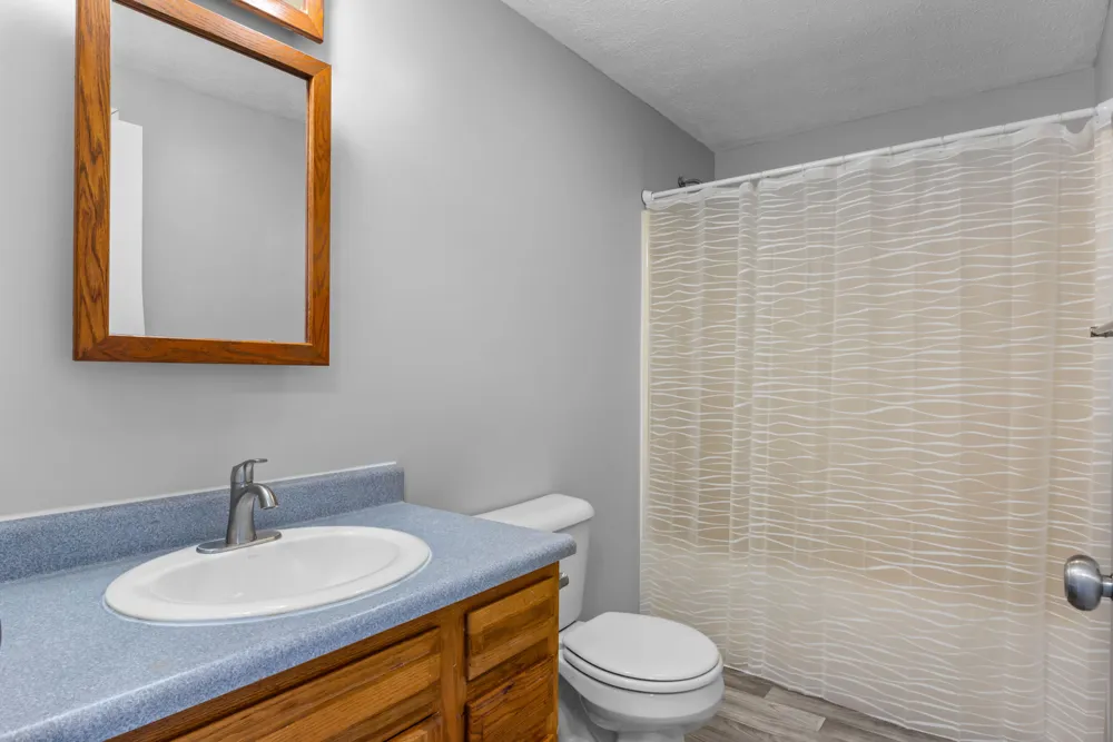 2340 E Mosherville Road Jonesville, MI 49250