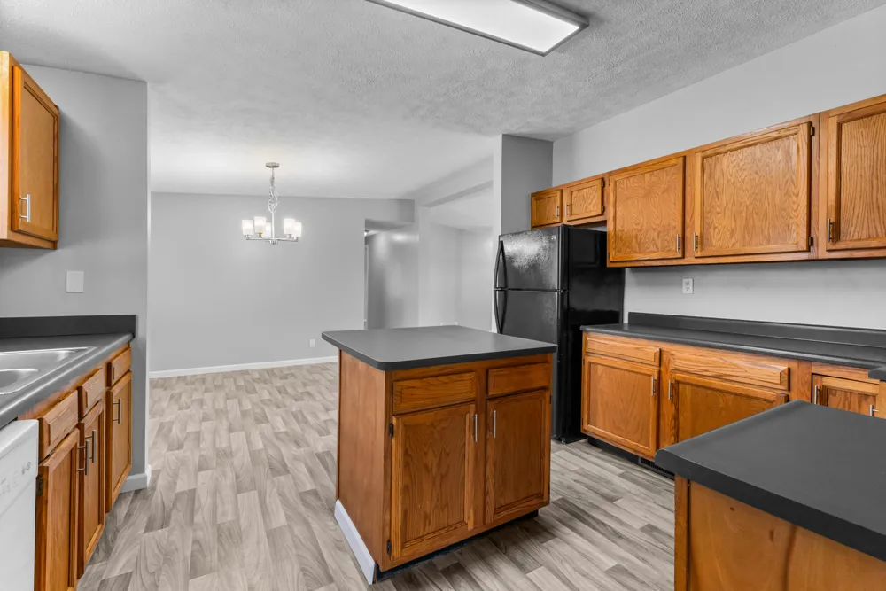 2340 E Mosherville Road Jonesville, MI 49250