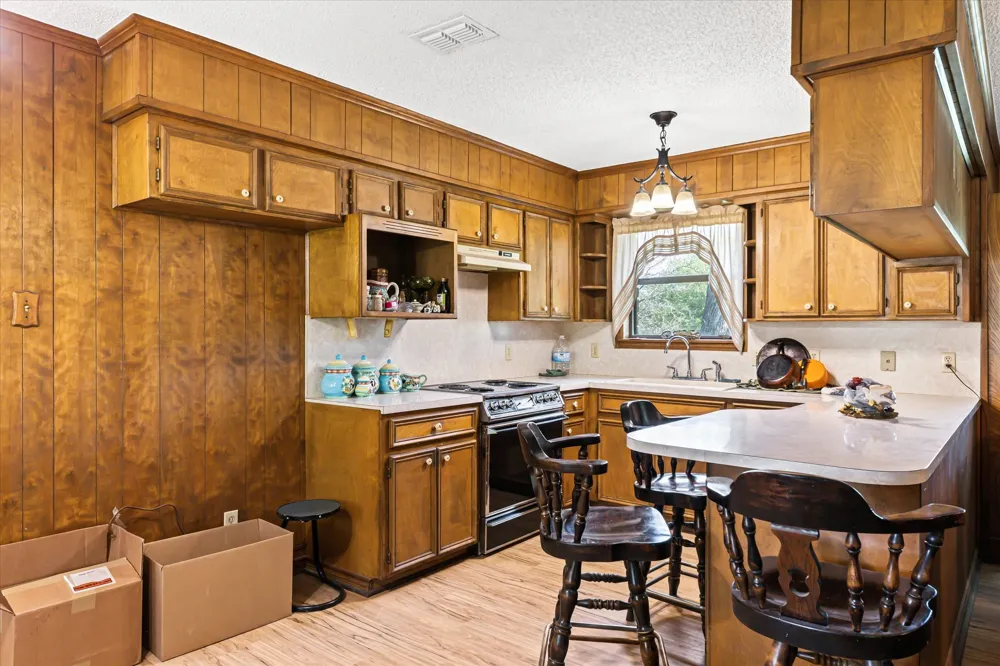 9885 County Road 270 Hico, TX 76457