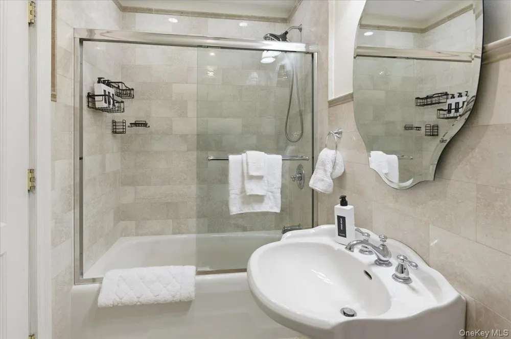627 Green Lake Road Catskill, NY 12015
