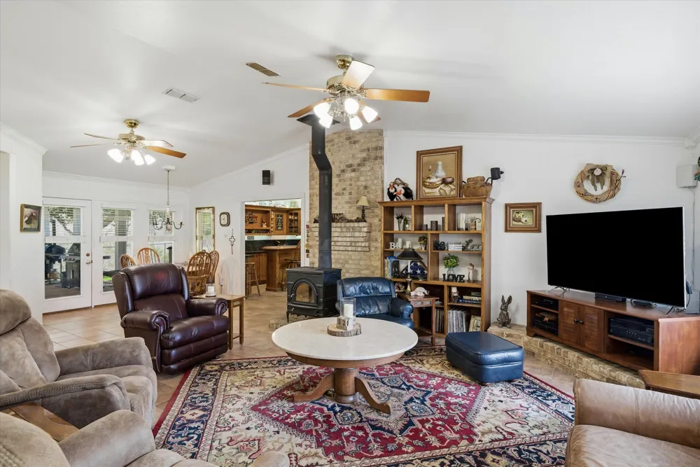 5035 Fm 2339 Murchison, TX 75778
