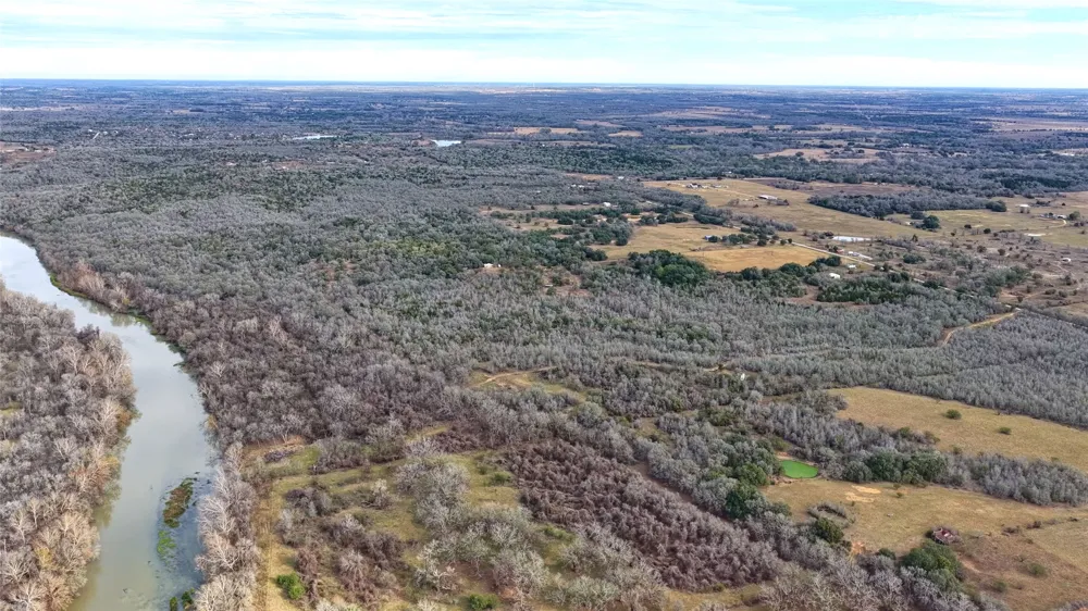 256 Greasy Bend Road Smithville, TX 78957