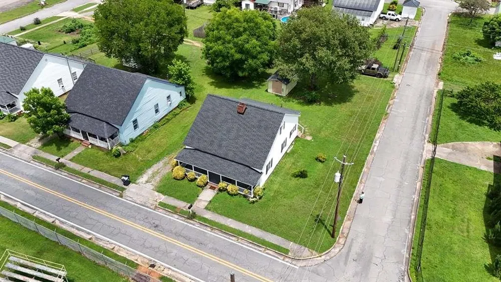 15 Aragon Road Aragon, GA 30104