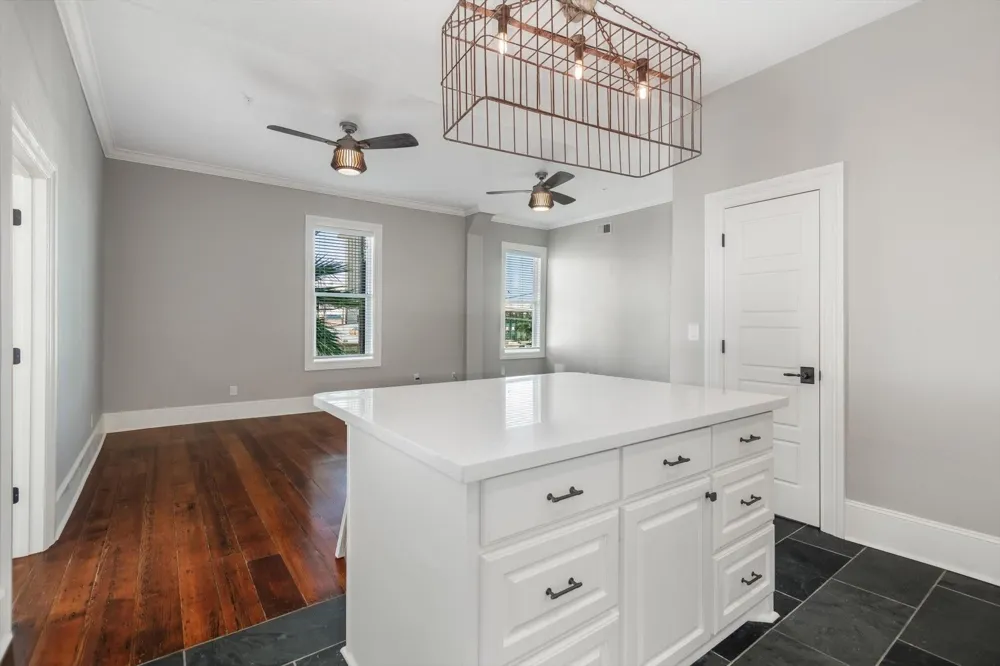 405 24th Street Street #202 Galveston, TX 77550