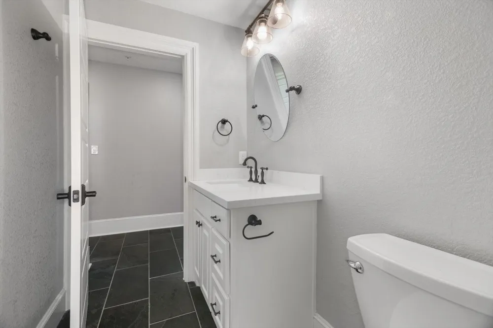 405 24th Street Street #202 Galveston, TX 77550