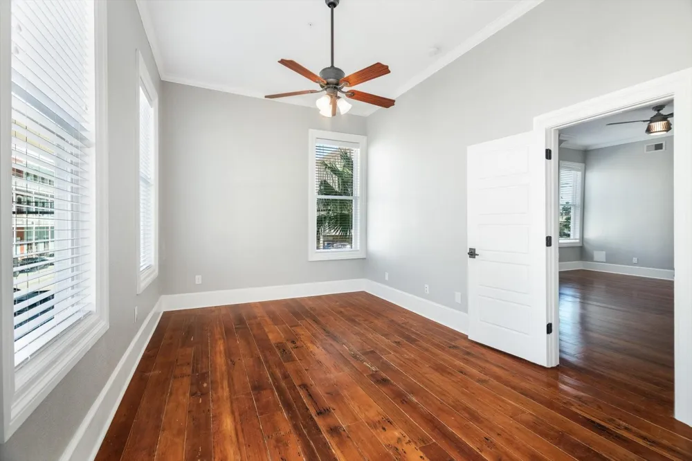 405 24th Street Street #202 Galveston, TX 77550