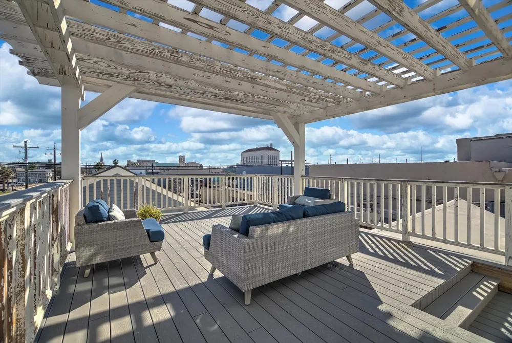 405 24th Street Street #202 Galveston, TX 77550