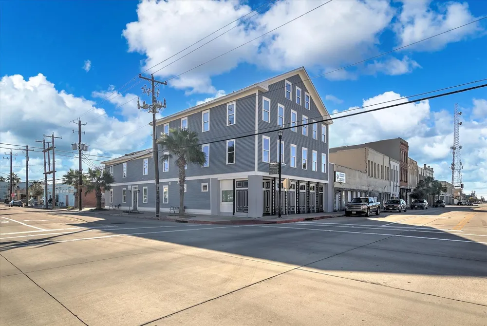 405 24th Street Street #202 Galveston, TX 77550