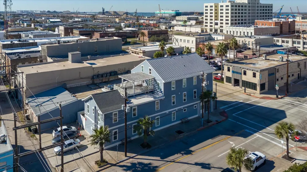 405 24th Street Street #202 Galveston, TX 77550