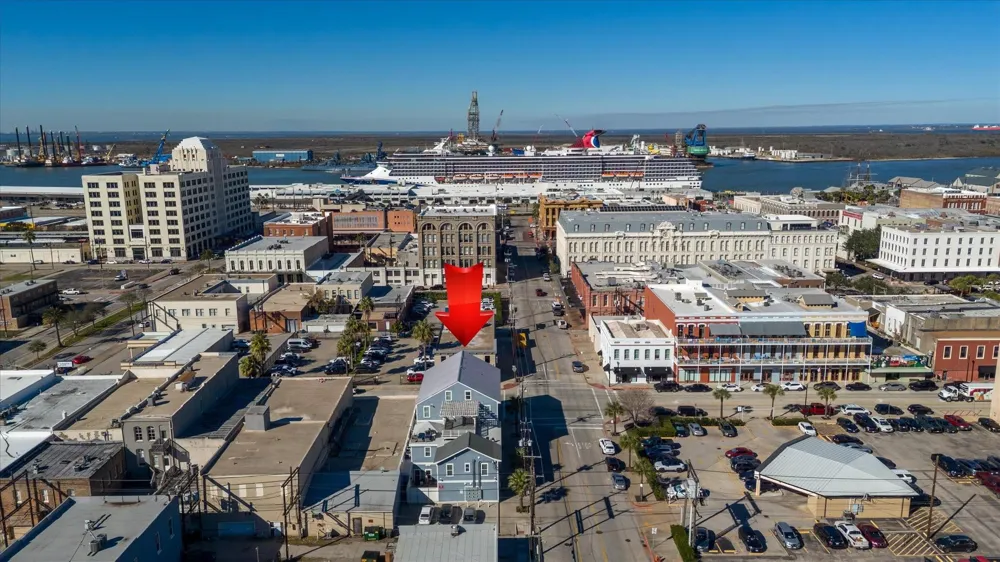 405 24th Street Street #202 Galveston, TX 77550