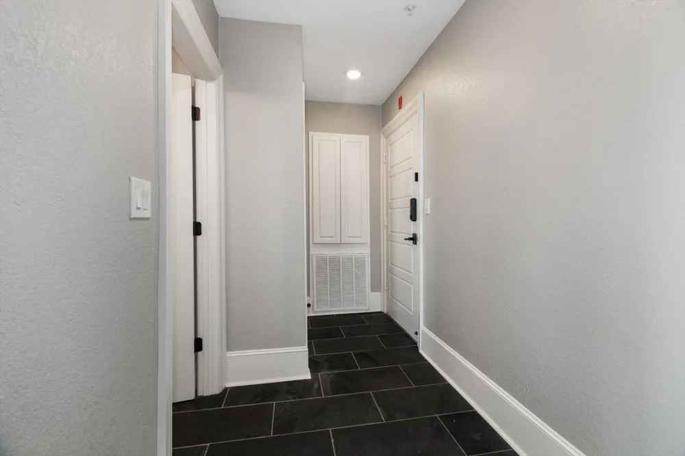 405 24th Street Street #202 Galveston, TX 77550