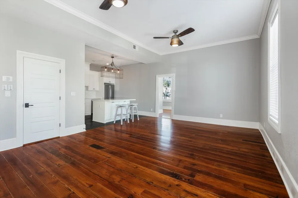 405 24th Street Street #202 Galveston, TX 77550