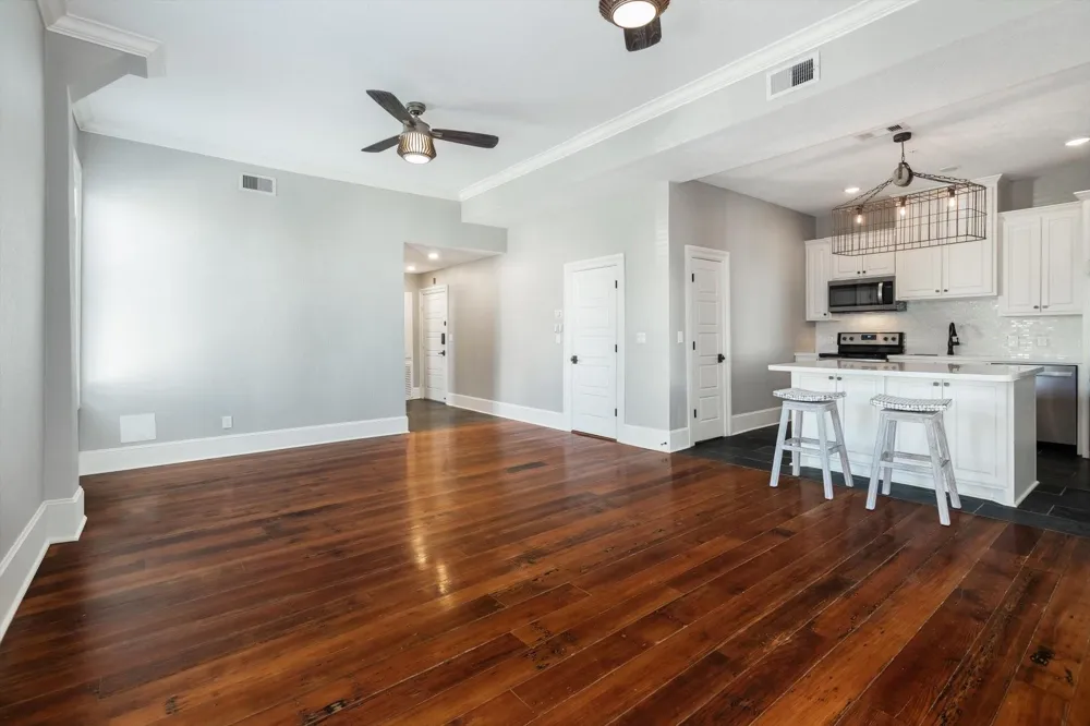 405 24th Street Street #202 Galveston, TX 77550